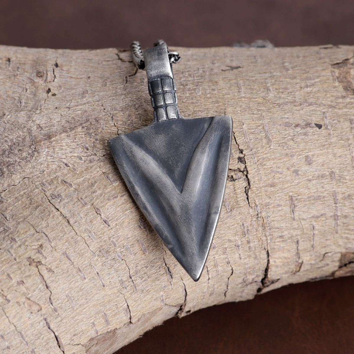 925 Sterling Silver Wolf Arrowhead Pendant Embodiment Of Wild Instinct And Fierce Focus